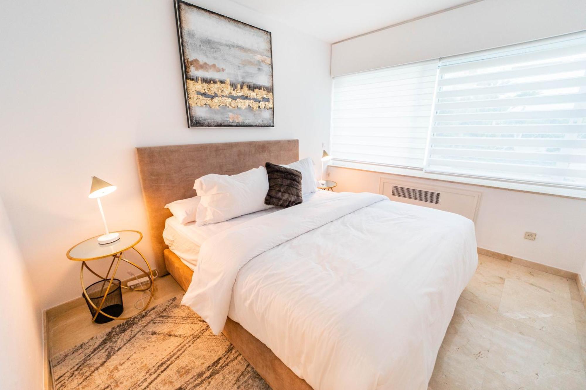 5b Townhouse In Puente Hills Apartamento